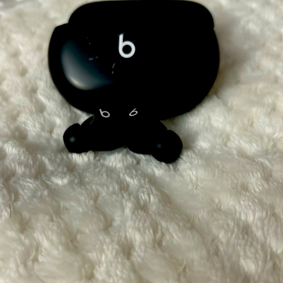 Dre beats wireless earbuds